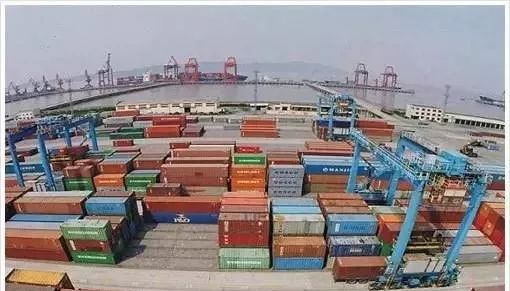 從兩則案例看外貿(mào)貨代企業(yè)如何規(guī)避?chē)?guó)內(nèi)貿(mào)易代理風(fēng)險(xiǎn)